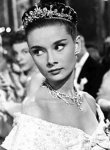 Audrey_Hepburn-Harcourt_Williams_in_Roman_Holiday_(cropped).jpg